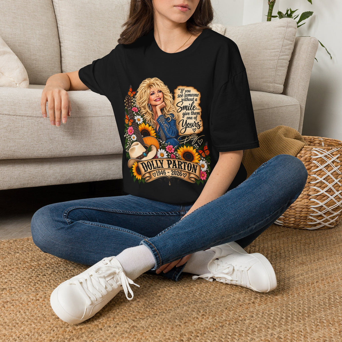 Dolly Parton Graphic T‑Shirt — “If you see someone without a smile…” Retro Floral Tee